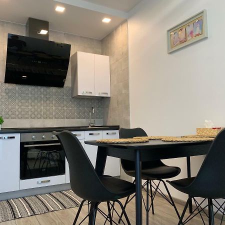 West Street Lux Apartments Kiev Esterno foto